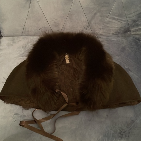 Robert Rodriguez stunning black shawl cape collar real fox cashmere lace size S - Picture 8 of 11